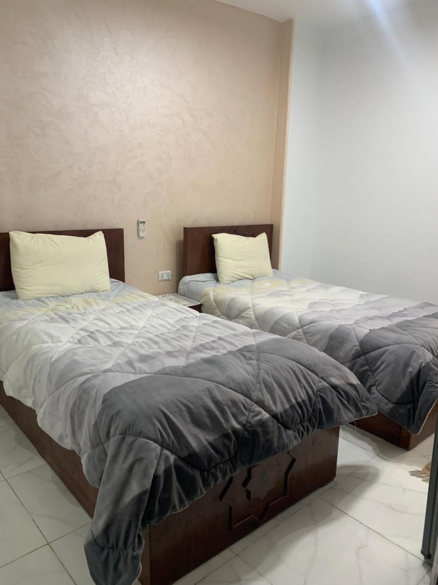 Pyramids Home Guest House Kafrat al Jabal ภายนอก รูปภาพ